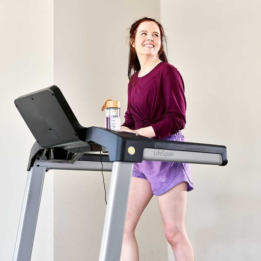 TR3000i Folding Treadmill - Image 2